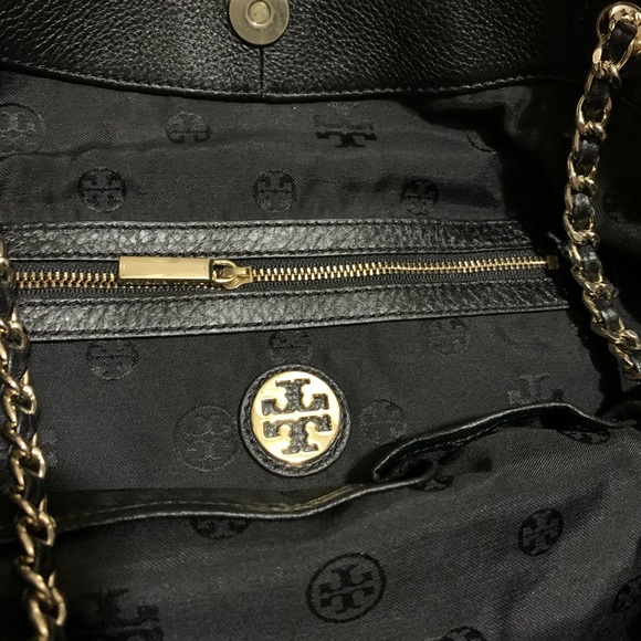 SOLD Tory Burch Marion Slouchy Tote - Picture 4 of 8